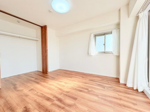 神戸市垂水区青山台、マンションの内装画像です