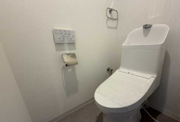 神戸市垂水区五色山、マンションのトイレ画像です