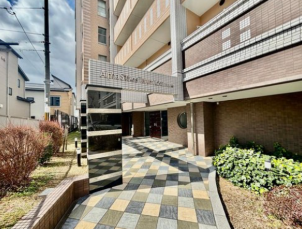 神戸市垂水区高丸、マンションのエントランス画像です