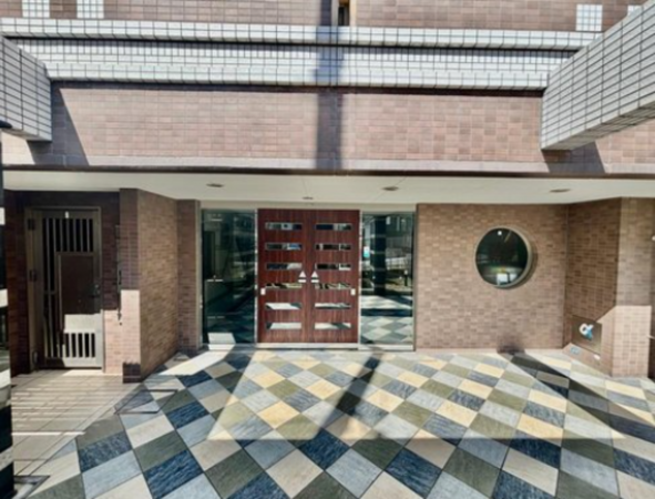 神戸市垂水区高丸、マンションのエントランス画像です