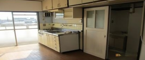 神戸市垂水区大町、マンションのキッチン画像です