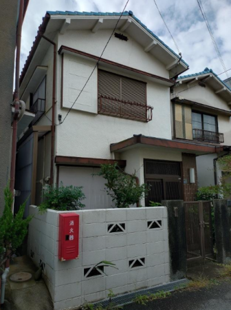 神戸市垂水区星陵台、中古一戸建ての外観画像です