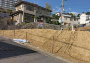 神戸市垂水区高丸、土地の前面道路を含む現地写真画像です