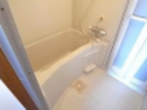 神戸市垂水区狩口台、マンションの風呂画像です