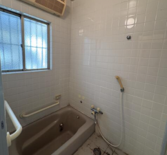 神戸市垂水区舞子坂、中古一戸建ての風呂画像です