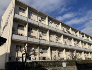 神戸市垂水区大町、マンションの外観画像です