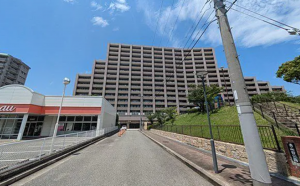 神戸市垂水区青山台、マンションの外観画像です