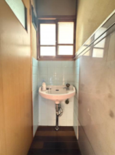 神戸市垂水区五色山、収益物件/住宅の洗面画像です