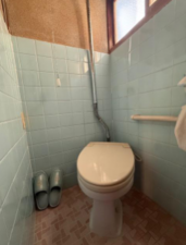 神戸市垂水区五色山、収益物件/住宅のトイレ画像です