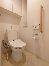 神戸市垂水区旭が丘、マンションのトイレ画像です