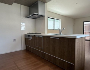 神戸市垂水区歌敷山、中古一戸建てのキッチン画像です