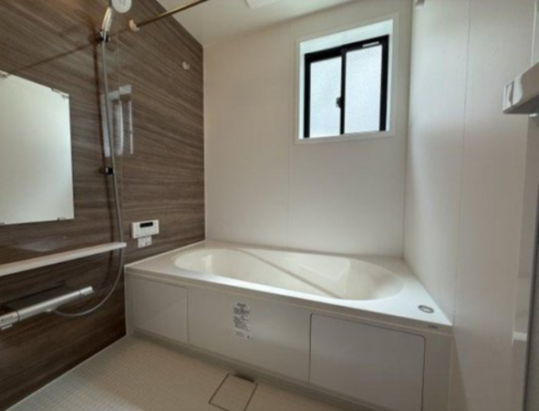 神戸市垂水区歌敷山、中古一戸建ての風呂画像です