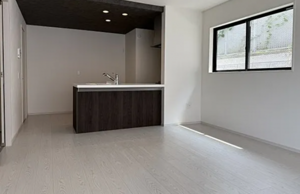 神戸市垂水区歌敷山、中古一戸建ての内装画像です