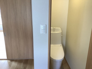 神戸市垂水区舞子台、中古一戸建てのトイレ画像です