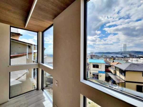 神戸市垂水区歌敷山、新築一戸建ての居間画像です