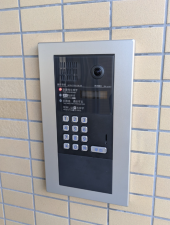 神戸市垂水区千代が丘、マンションのエントランス画像です