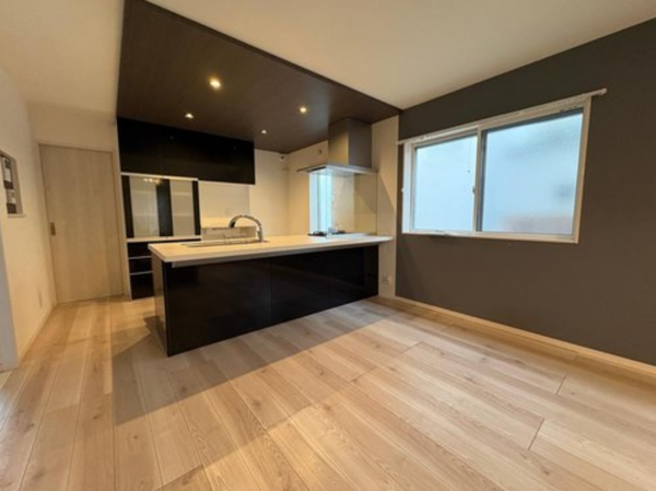 神戸市垂水区千鳥が丘、中古一戸建てのキッチン画像です