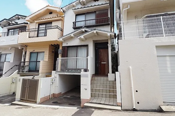 神戸市垂水区清水が丘、収益物件/マンションの外観画像です