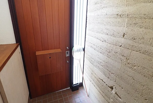 神戸市垂水区清水が丘、収益物件/マンションの玄関画像です