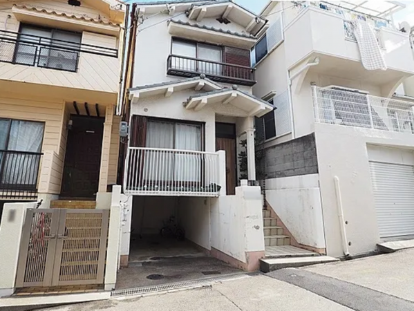 神戸市垂水区清水が丘、収益物件/マンションの外観画像です