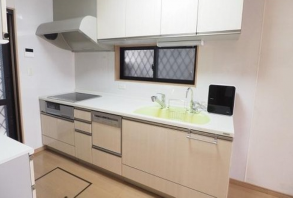 神戸市垂水区乙木、中古一戸建てのキッチン画像です