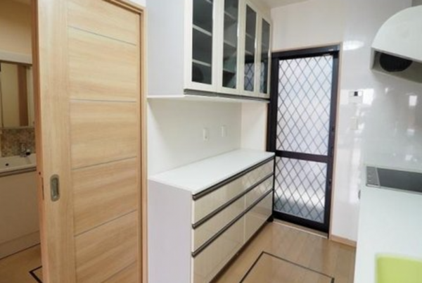 神戸市垂水区乙木、中古一戸建てのキッチン画像です