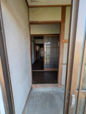 神戸市垂水区城が山、中古一戸建ての玄関画像です