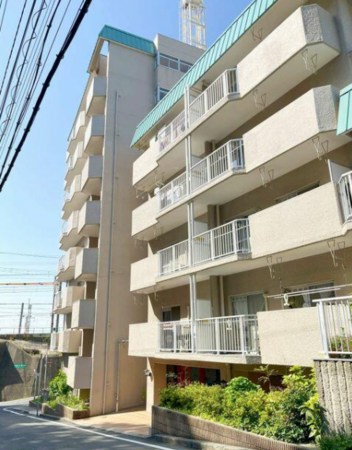 神戸市垂水区塩屋町、マンションの外観画像です