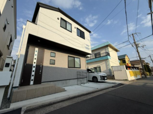 神戸市垂水区霞ケ丘、中古一戸建ての外観画像です