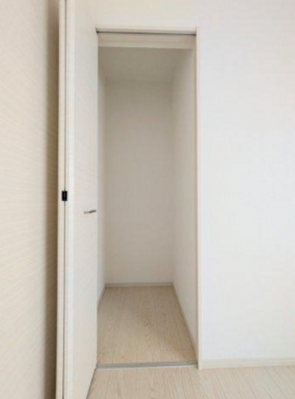 神戸市垂水区霞ケ丘、中古一戸建ての収納画像です