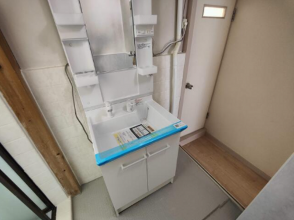 神戸市垂水区舞子台、収益物件/住宅の洗面画像です