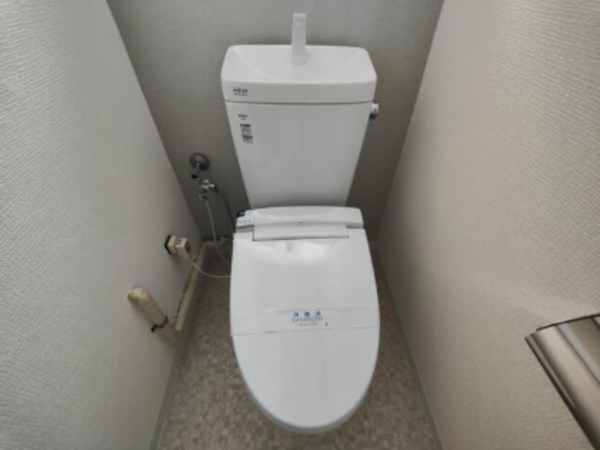 神戸市垂水区舞子台、収益物件/住宅のトイレ画像です