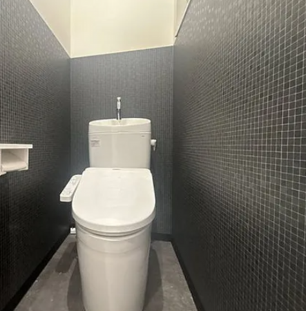 神戸市垂水区上高丸、中古一戸建てのトイレ画像です