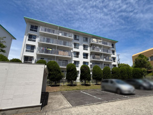 神戸市垂水区高丸、マンションの外観画像です