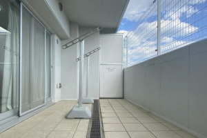 神戸市垂水区海岸通、マンションのバルコニー画像です
