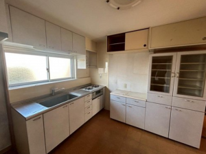 神戸市垂水区青山台、マンションのキッチン画像です