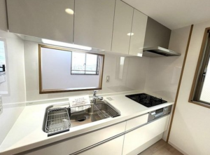 神戸市垂水区霞ケ丘、マンションのキッチン画像です