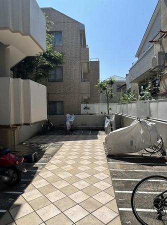 神戸市垂水区霞ケ丘、マンションの駐車場画像です
