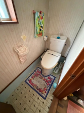 神戸市垂水区東垂水町、中古一戸建てのトイレ画像です