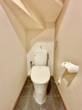 神戸市垂水区西舞子、中古一戸建てのトイレ画像です