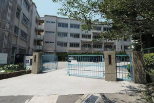 神戸市垂水区旭が丘、中古一戸建ての小学校画像です