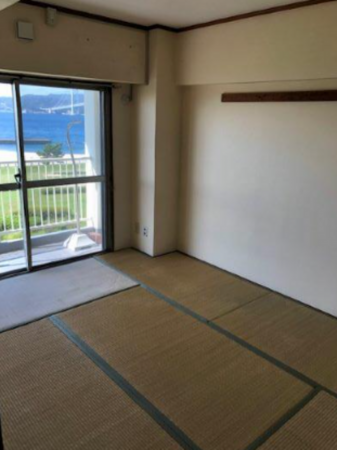 神戸市垂水区海岸通、マンションの内装画像です