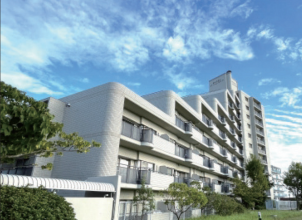 神戸市垂水区五色山、マンションの外観画像です