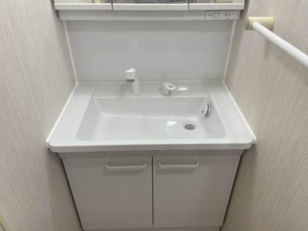 神戸市垂水区西舞子、収益物件/マンションの洗面画像です