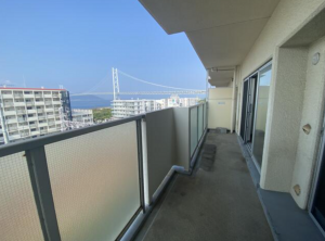 神戸市垂水区五色山、マンションのバルコニー画像です