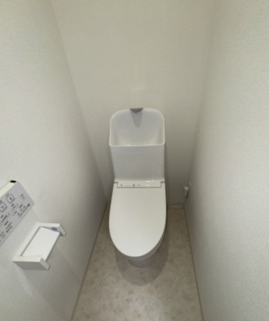 神戸市垂水区東垂水、中古一戸建てのトイレ画像です
