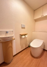 神戸市垂水区西舞子、マンションのトイレ画像です