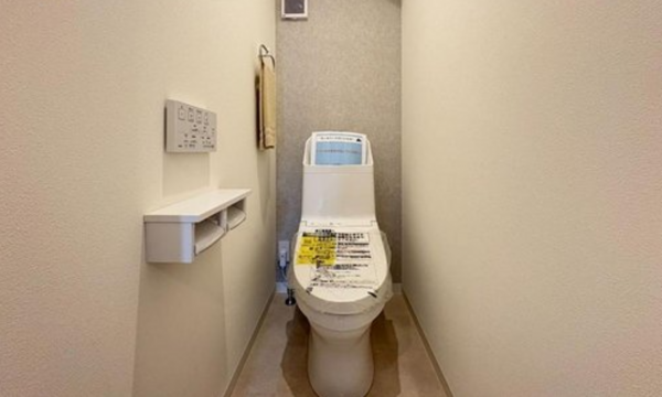 神戸市垂水区御霊町、新築一戸建てのトイレ画像です