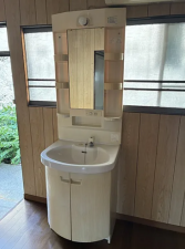 神戸市垂水区泉が丘、中古一戸建ての洗面画像です