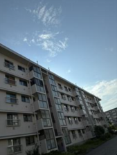 神戸市垂水区狩口台、マンションの外観画像です